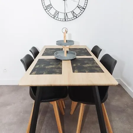 Helena - Helena 16 *